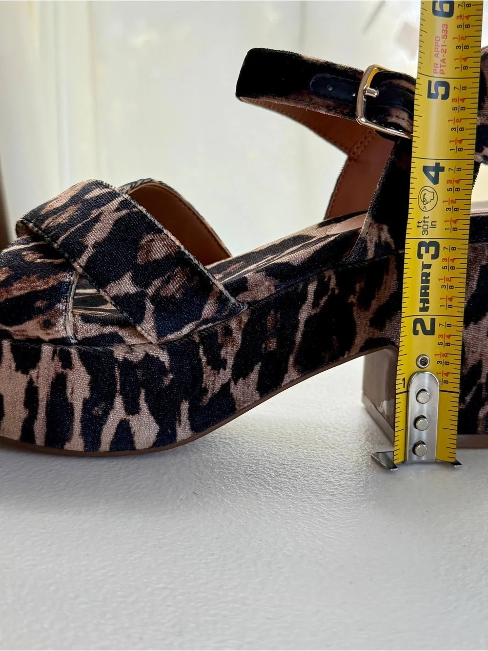 Gianni Bini Leopard Platform Sandals Women Velvet Joize Size 7.5 New